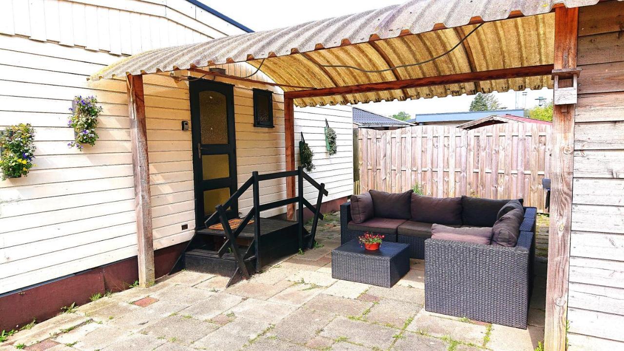 *Butterfly* Heerlijke Chalet Met Omheinde Tuin In Bosrijke Omgeving. Anloo Exterior foto